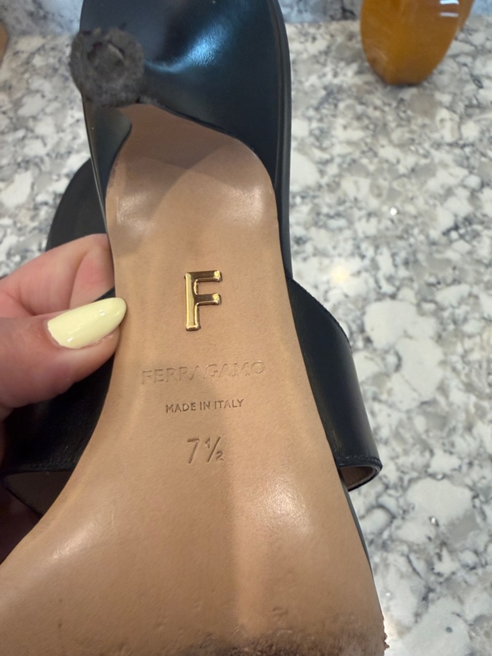 Salvatore Ferragamo Black Leather V-Front Thong Sandals - Picture 3 of 3